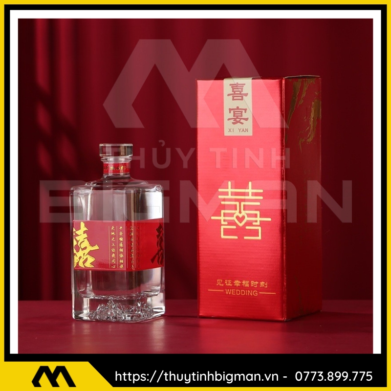 Chai rượu tiệc cưới